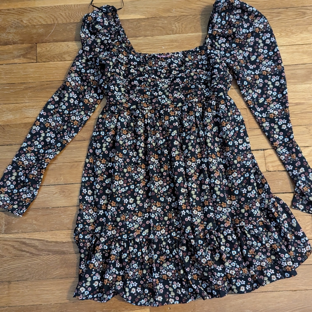 Francesca's Floral Long Sleeve Baby Doll Dress- S